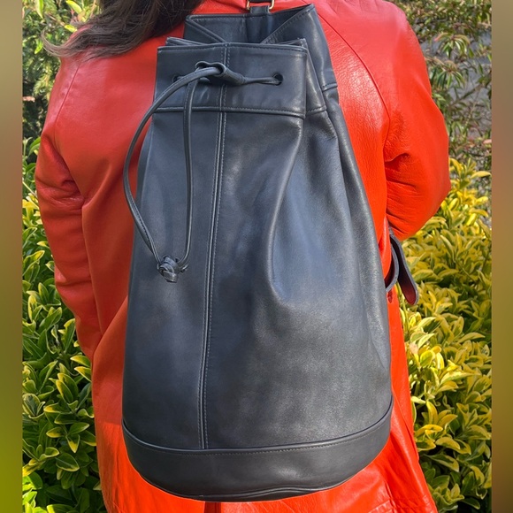 Vintage Coach Drawstring Sling - Style 4023 - Blue - includes original hang tag - Picture 15 of 15